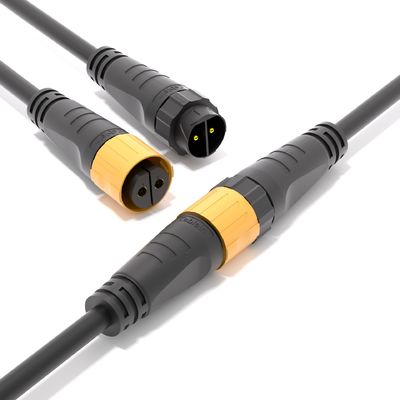 IP68 防水 男性 女性 コンネクタ 500V レーティングと自動ロック メカニズム