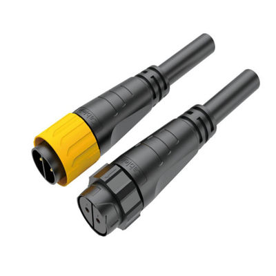380V IP67 男性 女性ワイヤ接続器 PA66 シェル素材とクリッピング端末