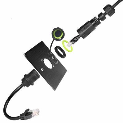 1.5A 最大電流評価 RJ45 防水接続器 1000MHz 送電速度